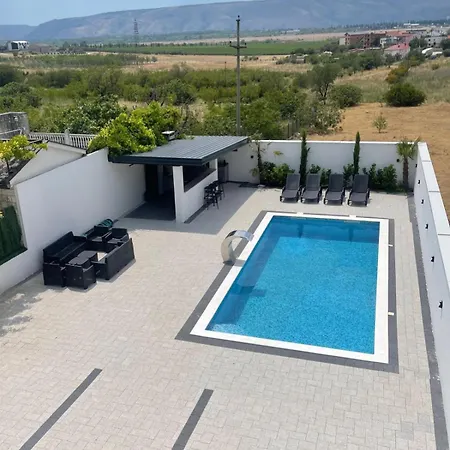 Villa Lila