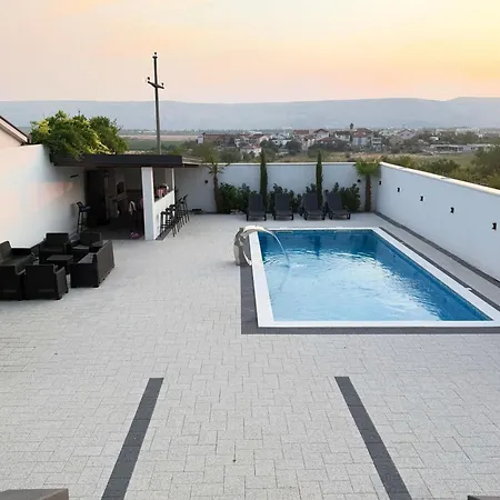 Villa Lila
